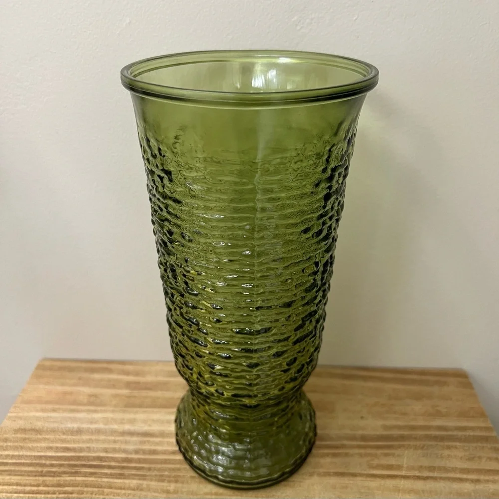 Vintage Anchor Hocking NAPCO Avocado Olive Green Crinkle Glass Flower Vase